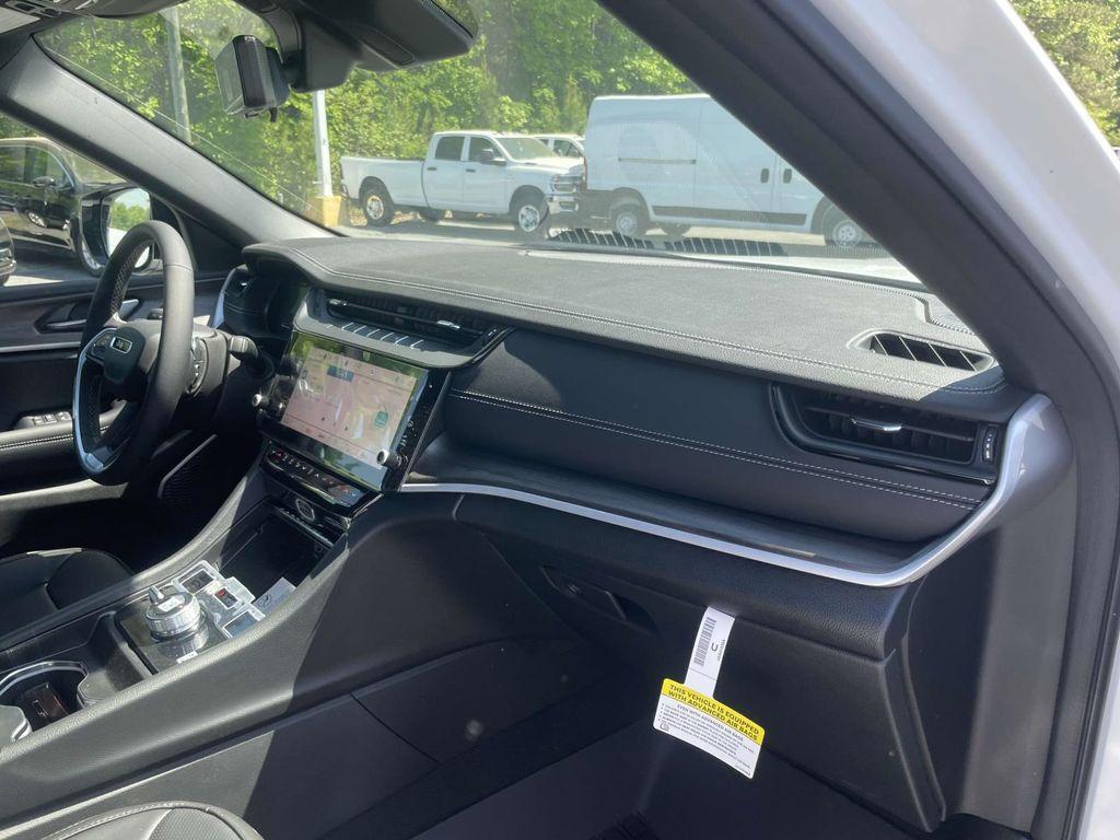 new 2026 Jeep Grand Cherokee L car, priced at $48,500
