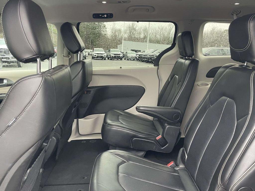 used 2024 Chrysler Pacifica car, priced at $25,750