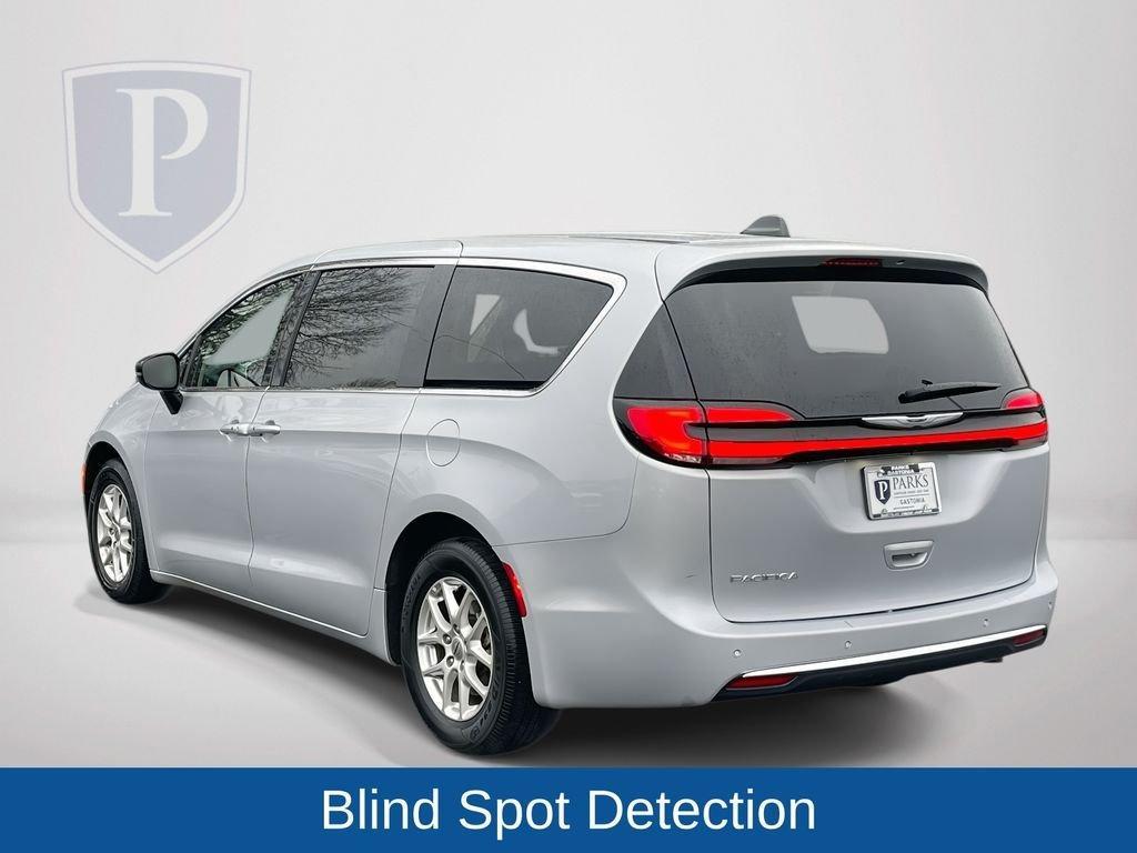 used 2024 Chrysler Pacifica car, priced at $25,750