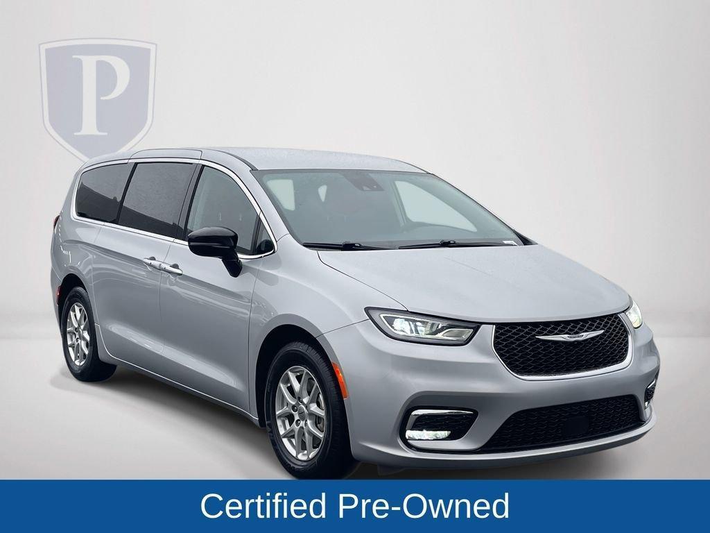 used 2024 Chrysler Pacifica car, priced at $25,750