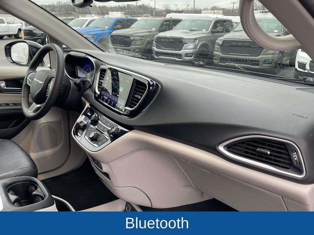 used 2024 Chrysler Pacifica car, priced at $25,750
