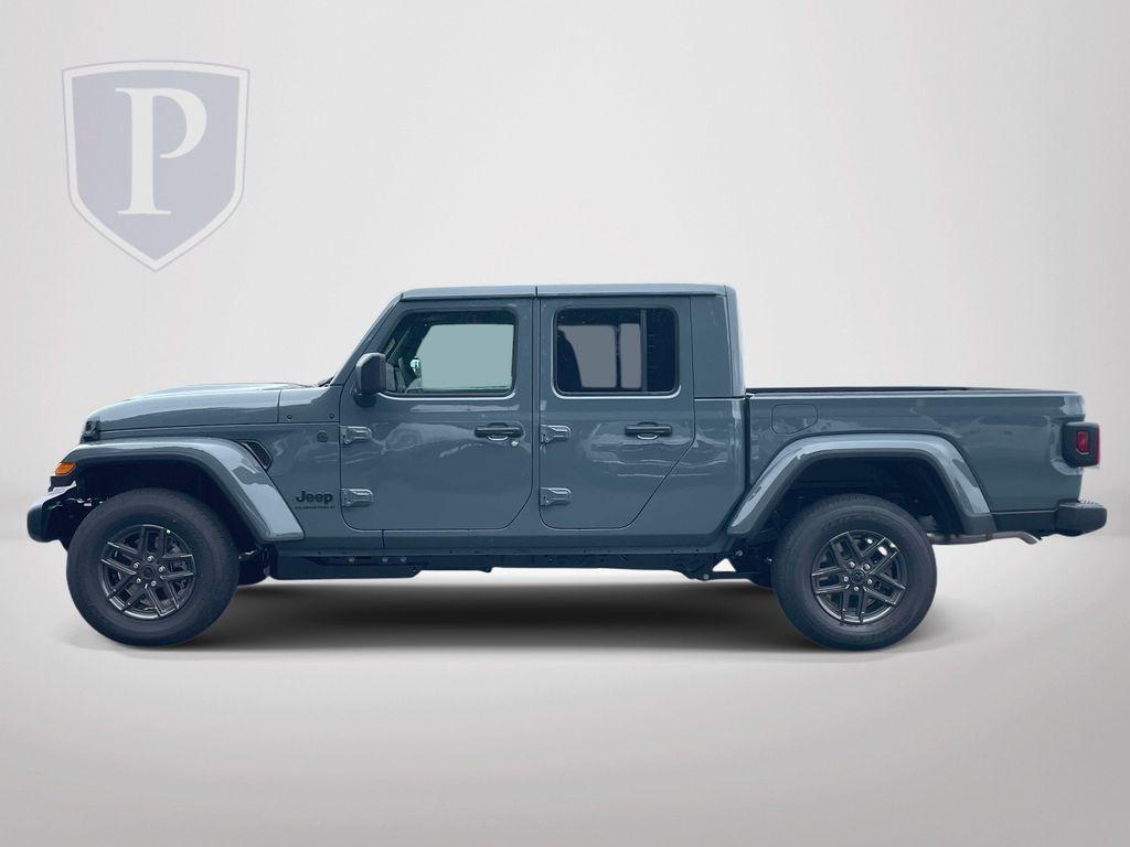 new 2026 Jeep Gladiator car, priced at $43,500