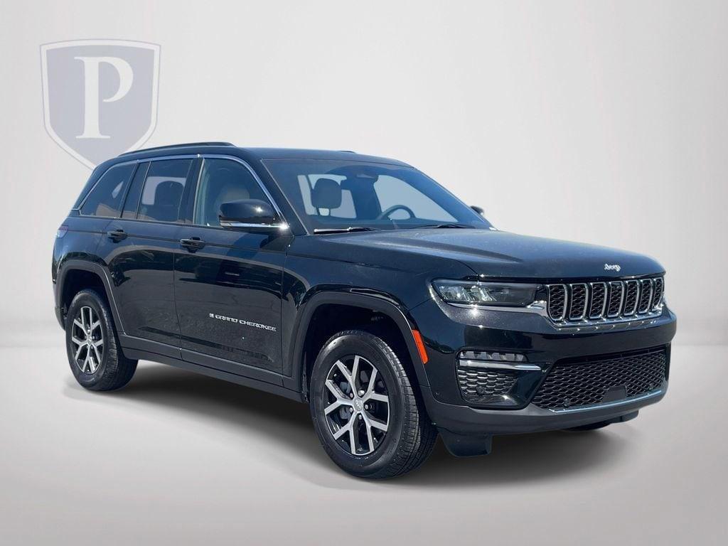 used 2025 Jeep Grand Cherokee car, priced at $40,998