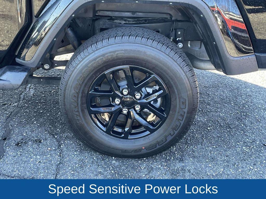 used 2023 Jeep Gladiator car, priced at $32,000