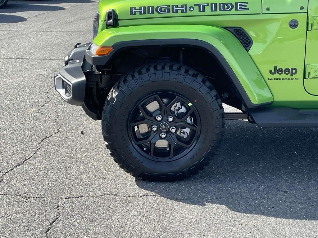 new 2025 Jeep Gladiator car, priced at $37,000