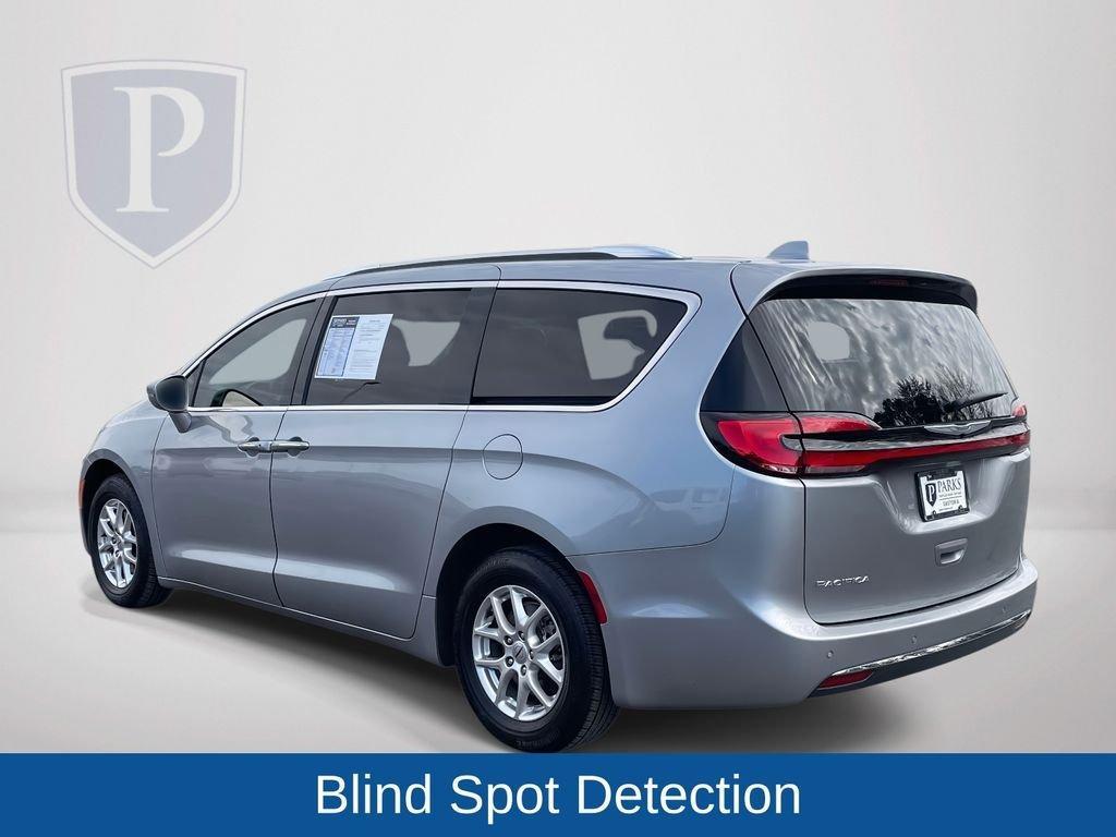 used 2021 Chrysler Pacifica car, priced at $18,250