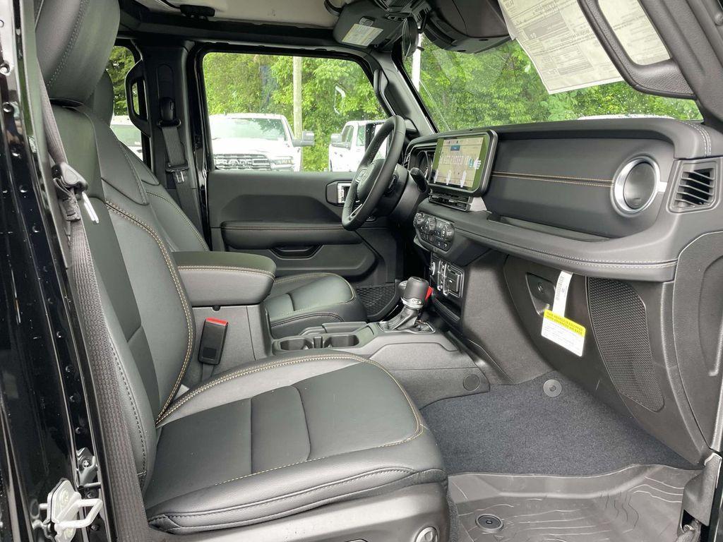 new 2026 Jeep Gladiator car, priced at $45,532