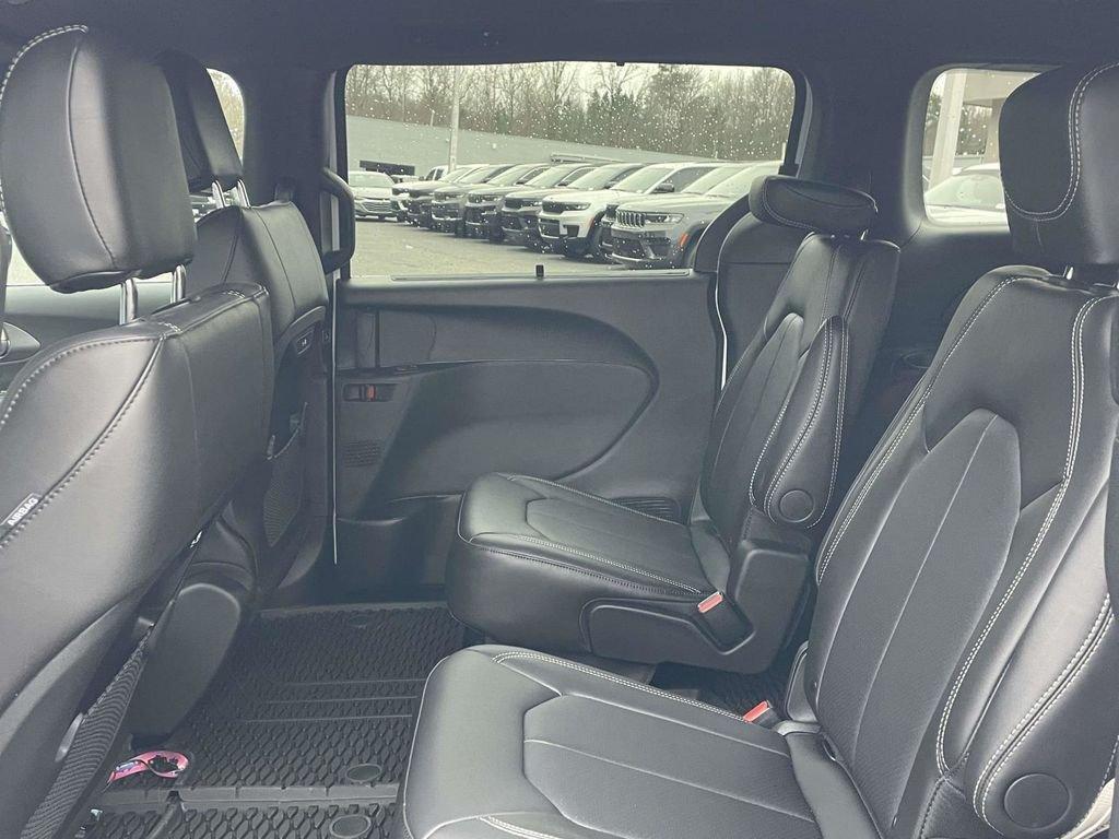 new 2026 Chrysler Pacifica car, priced at $44,160