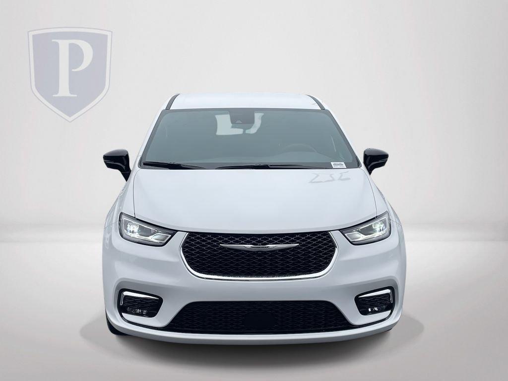 new 2026 Chrysler Pacifica car, priced at $44,160