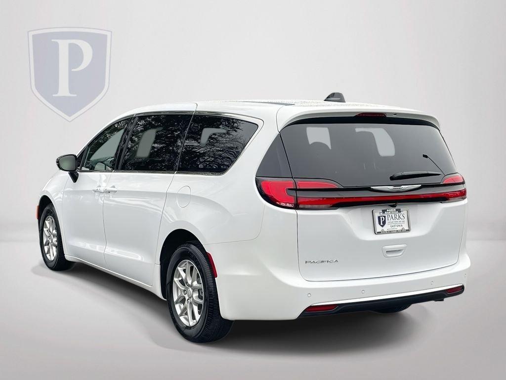new 2026 Chrysler Pacifica car, priced at $44,160