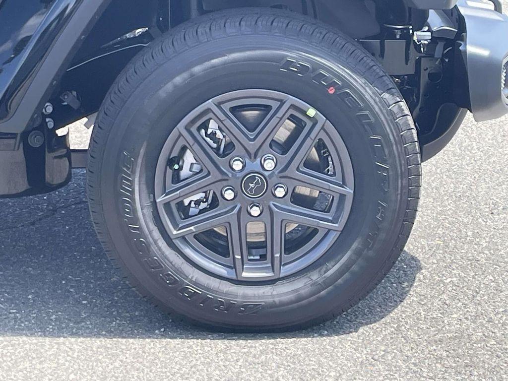 new 2026 Jeep Gladiator car, priced at $43,500