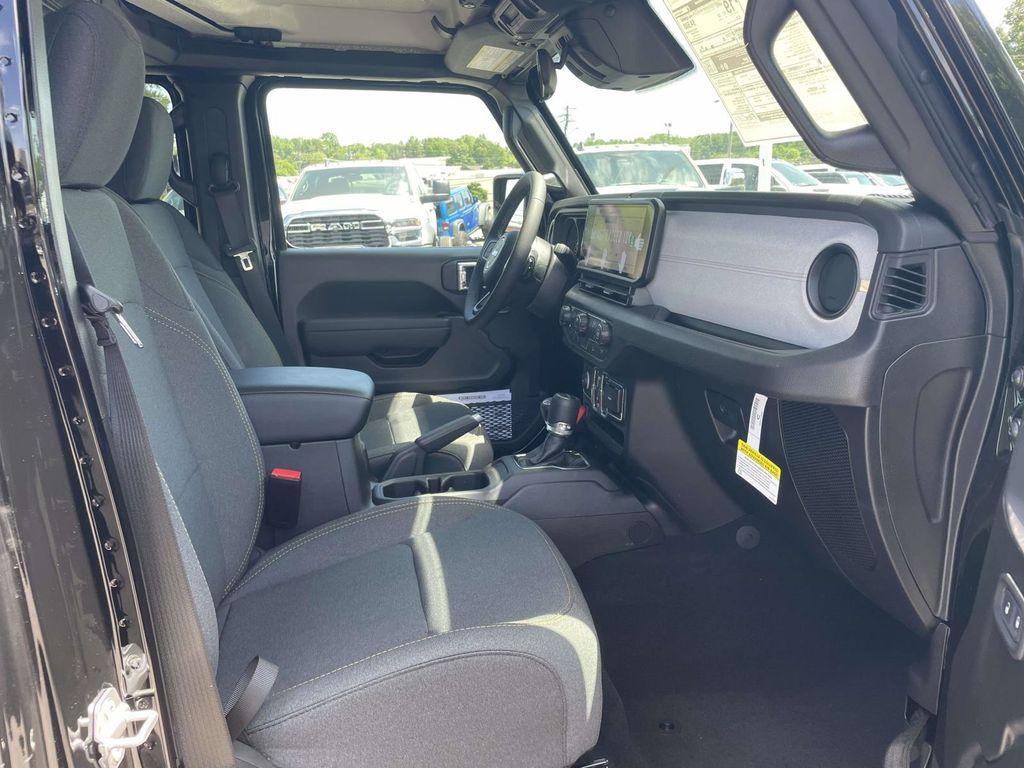 new 2026 Jeep Gladiator car, priced at $43,500