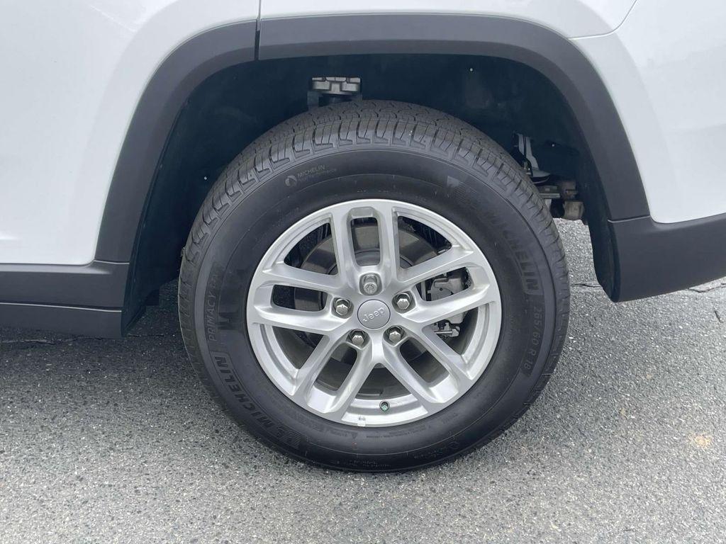 new 2025 Jeep Grand Cherokee car, priced at $30,030