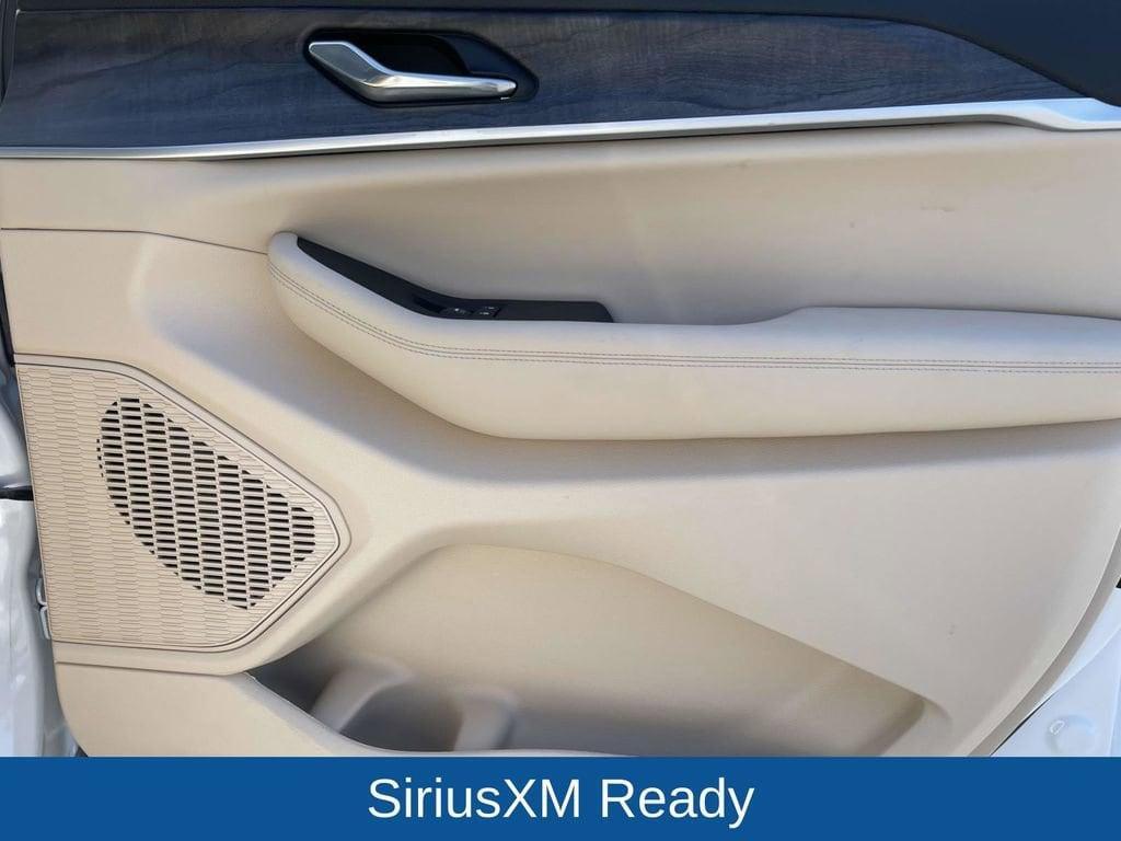 used 2025 Jeep Grand Cherokee car, priced at $39,998
