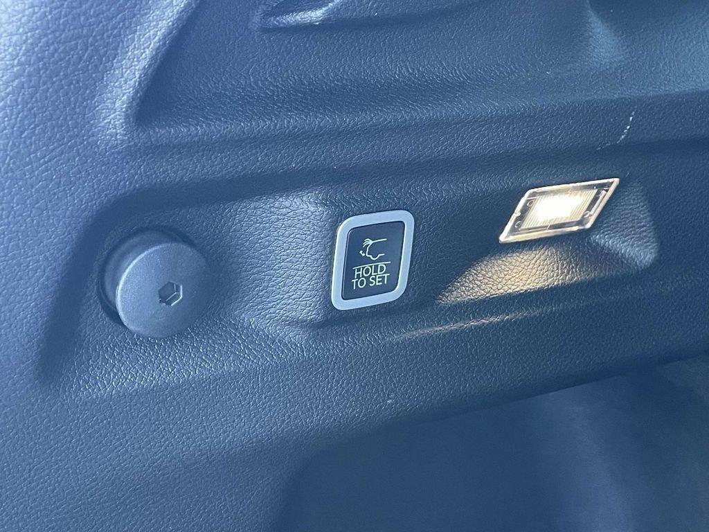 new 2025 Jeep Grand Cherokee L car, priced at $37,000