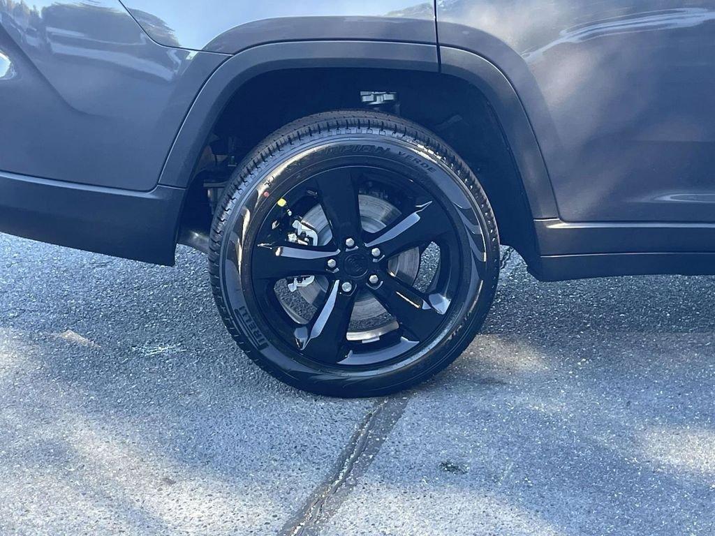 new 2025 Jeep Grand Cherokee L car, priced at $37,000