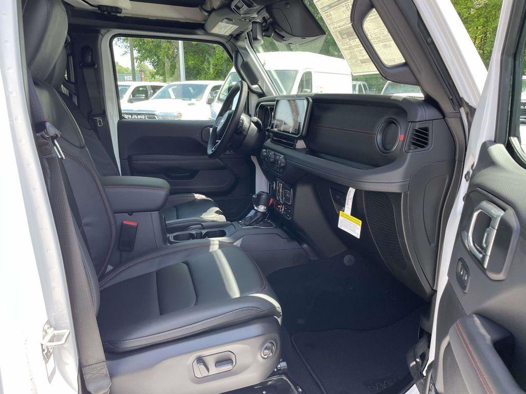 new 2026 Jeep Gladiator car, priced at $54,500