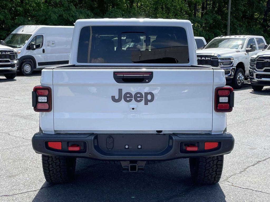 new 2026 Jeep Gladiator car, priced at $54,500