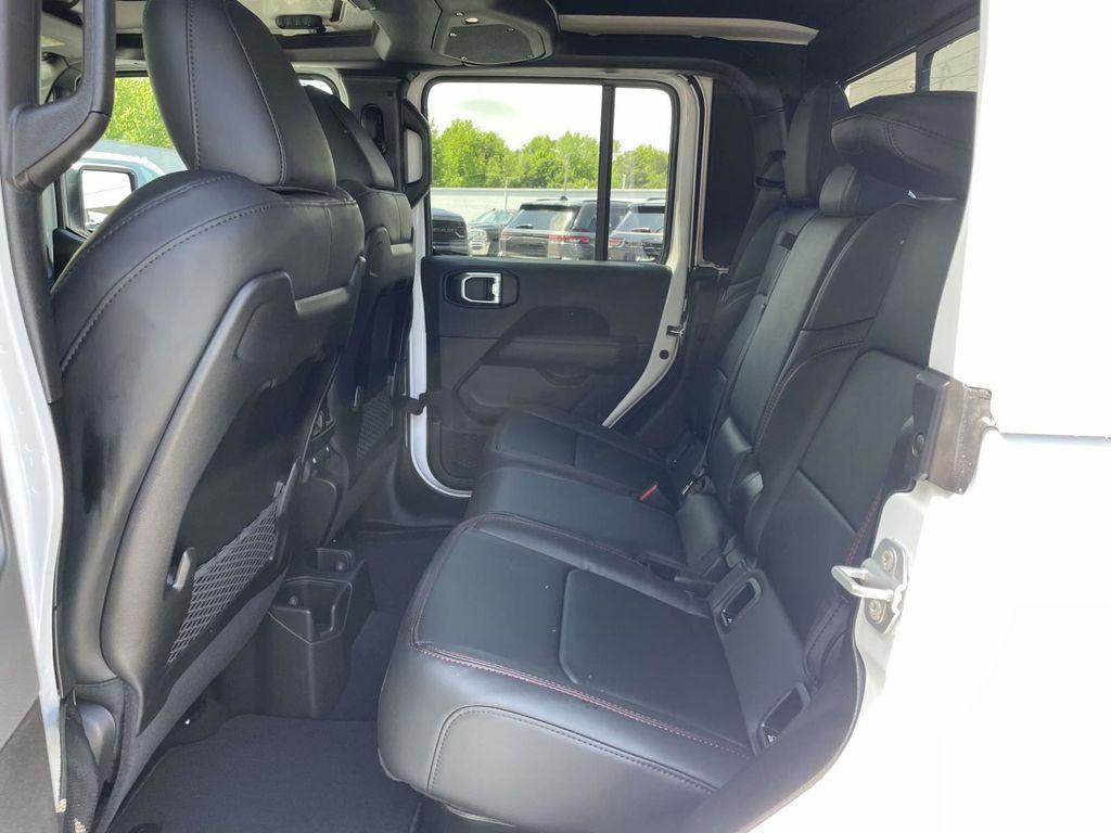 new 2026 Jeep Gladiator car, priced at $54,500