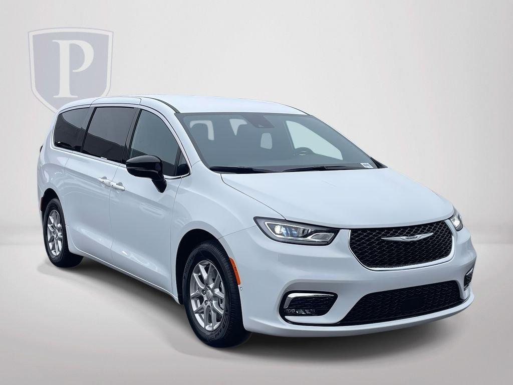 new 2026 Chrysler Pacifica car, priced at $42,665