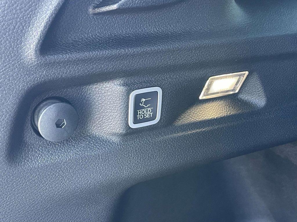 new 2025 Jeep Grand Cherokee L car, priced at $37,750