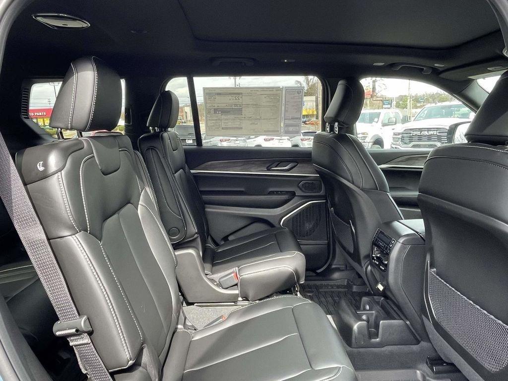 new 2026 Jeep Grand Cherokee L car, priced at $48,125
