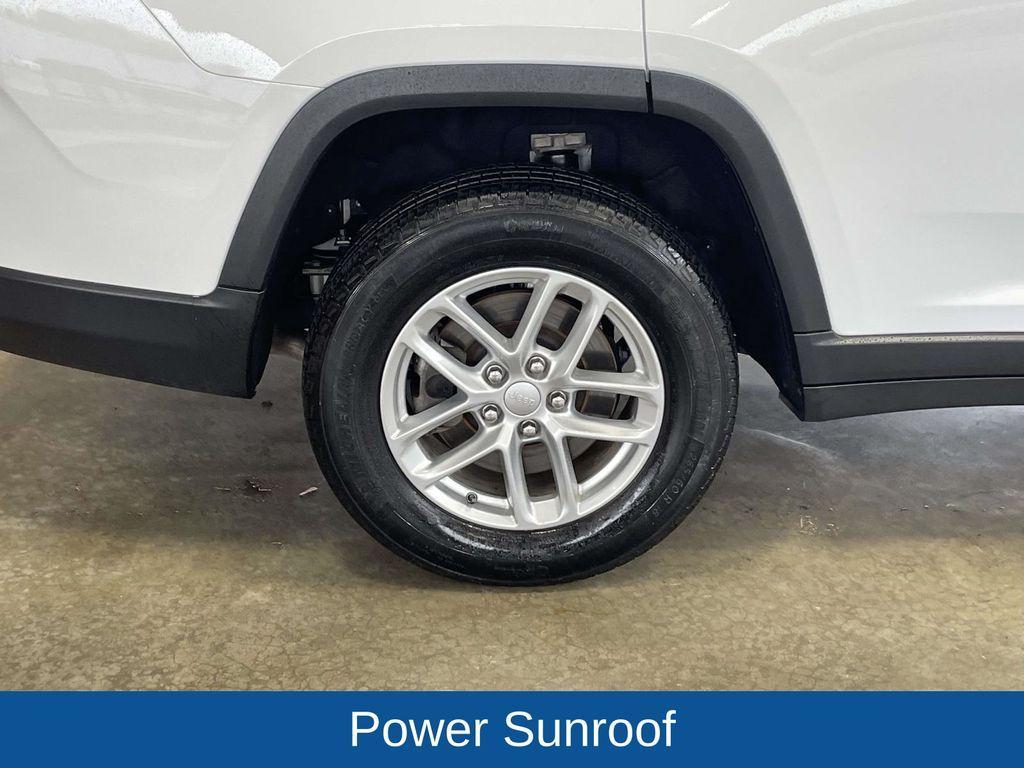 used 2024 Jeep Grand Cherokee L car, priced at $29,000