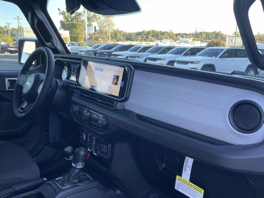 new 2026 Jeep Wrangler car, priced at $46,625