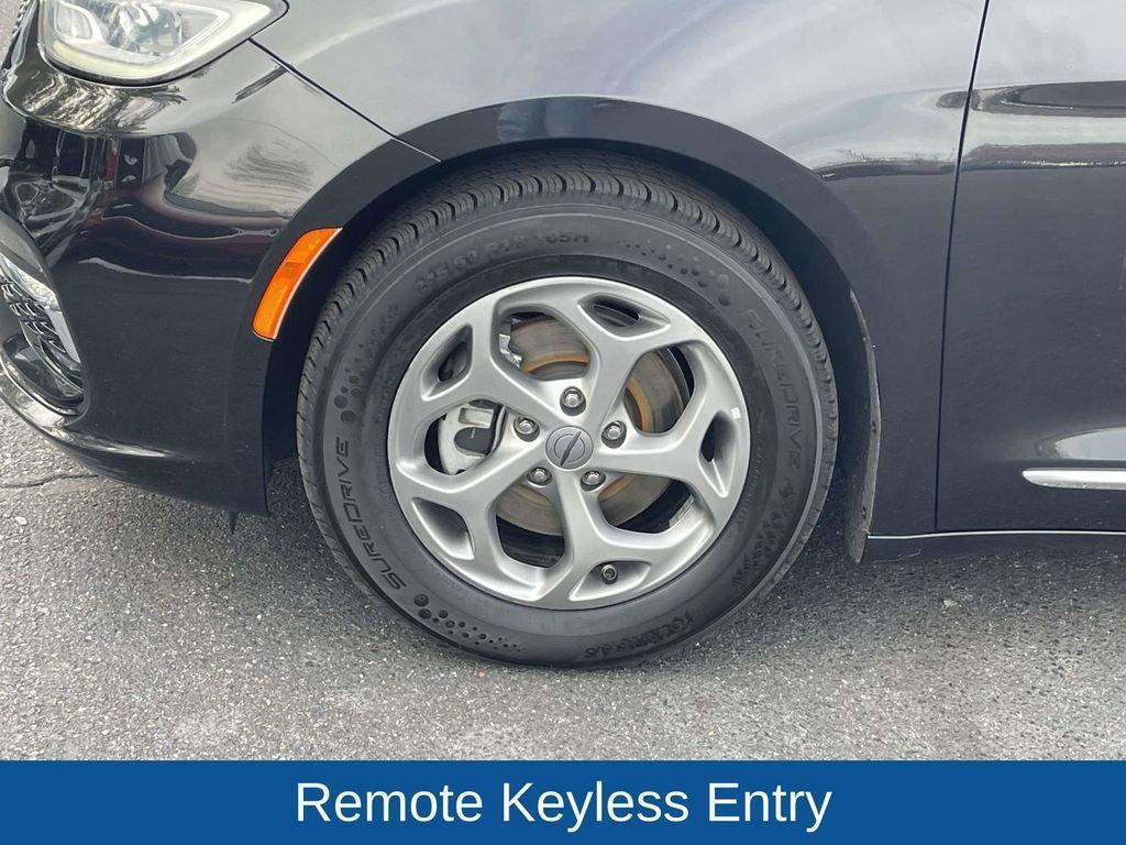 used 2023 Chrysler Pacifica car, priced at $26,500