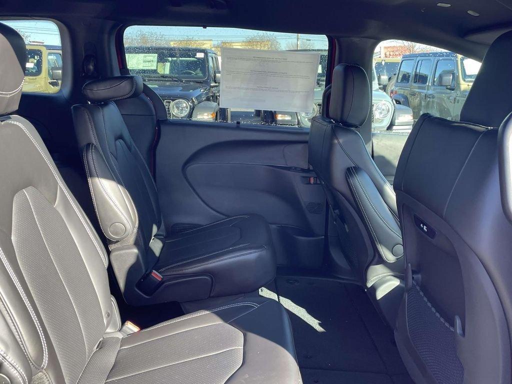 new 2026 Chrysler Pacifica car, priced at $44,655