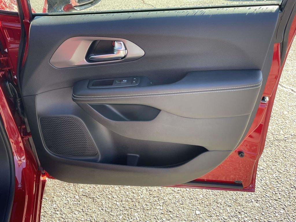 new 2026 Chrysler Pacifica car, priced at $44,655