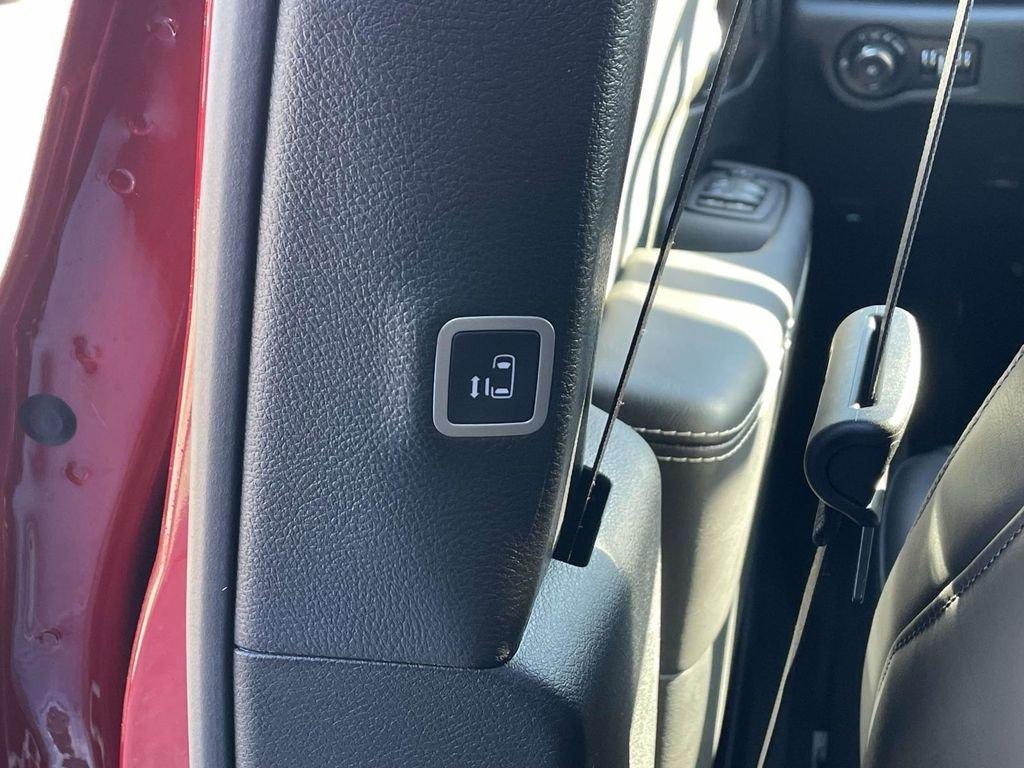 new 2026 Chrysler Pacifica car, priced at $44,655