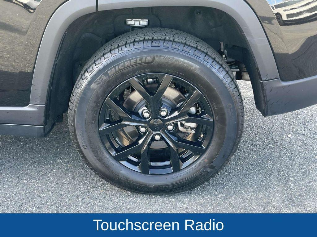 used 2025 Jeep Grand Cherokee car, priced at $34,750