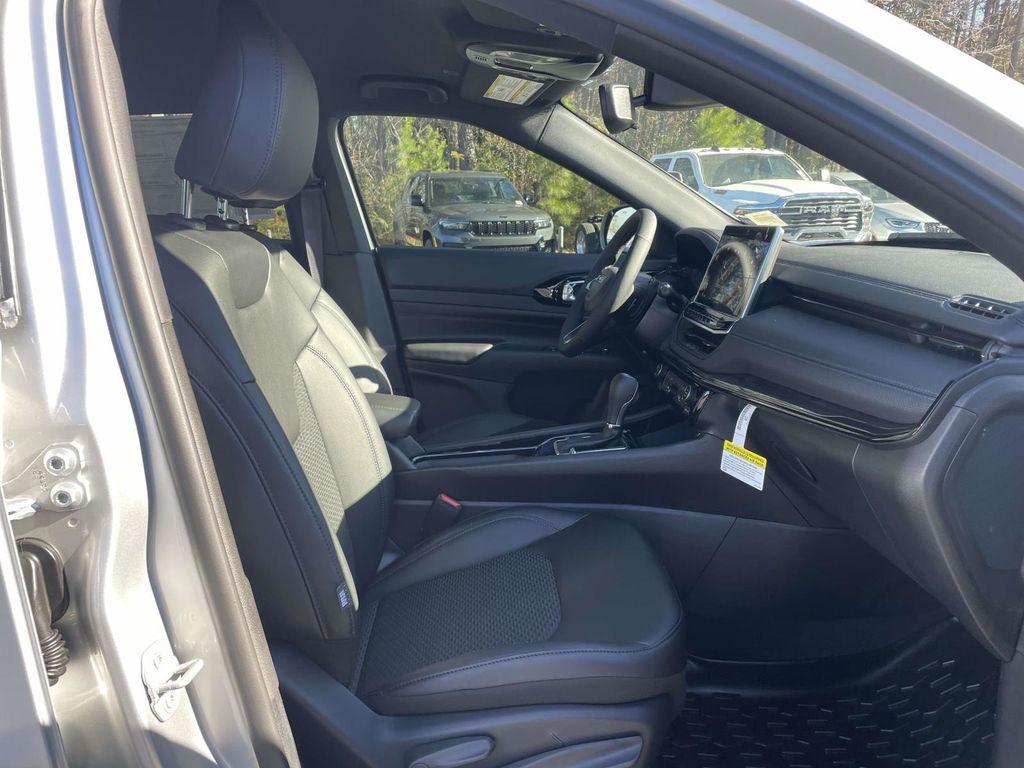 new 2026 Jeep Compass car, priced at $27,305