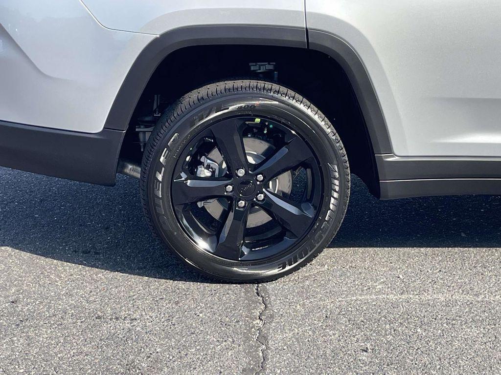 new 2025 Jeep Grand Cherokee L car, priced at $41,875