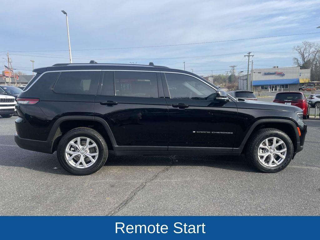 used 2022 Jeep Grand Cherokee L car, priced at $28,000