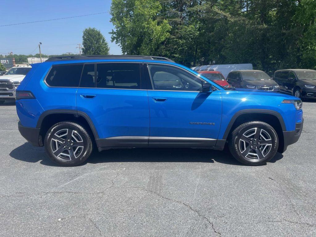 new 2026 Jeep Cherokee car, priced at $34,500