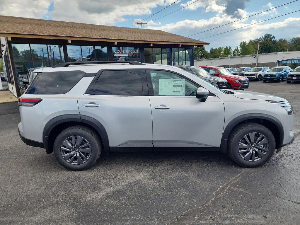 new 2025 Nissan Pathfinder car, priced at $42,365