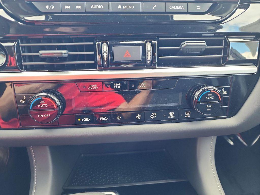 new 2025 Nissan Pathfinder car, priced at $42,365