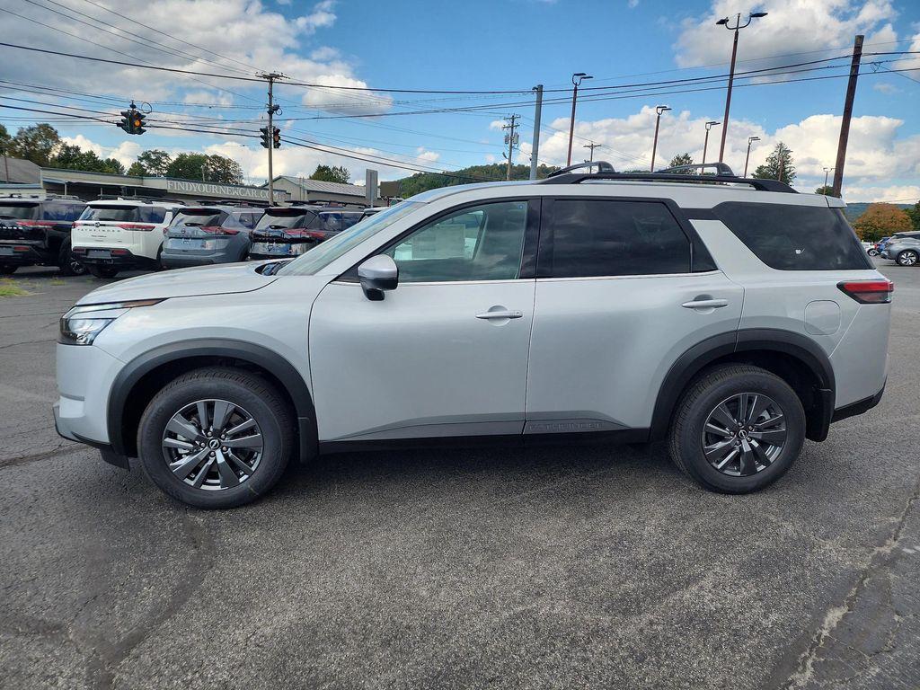 new 2025 Nissan Pathfinder car, priced at $42,365