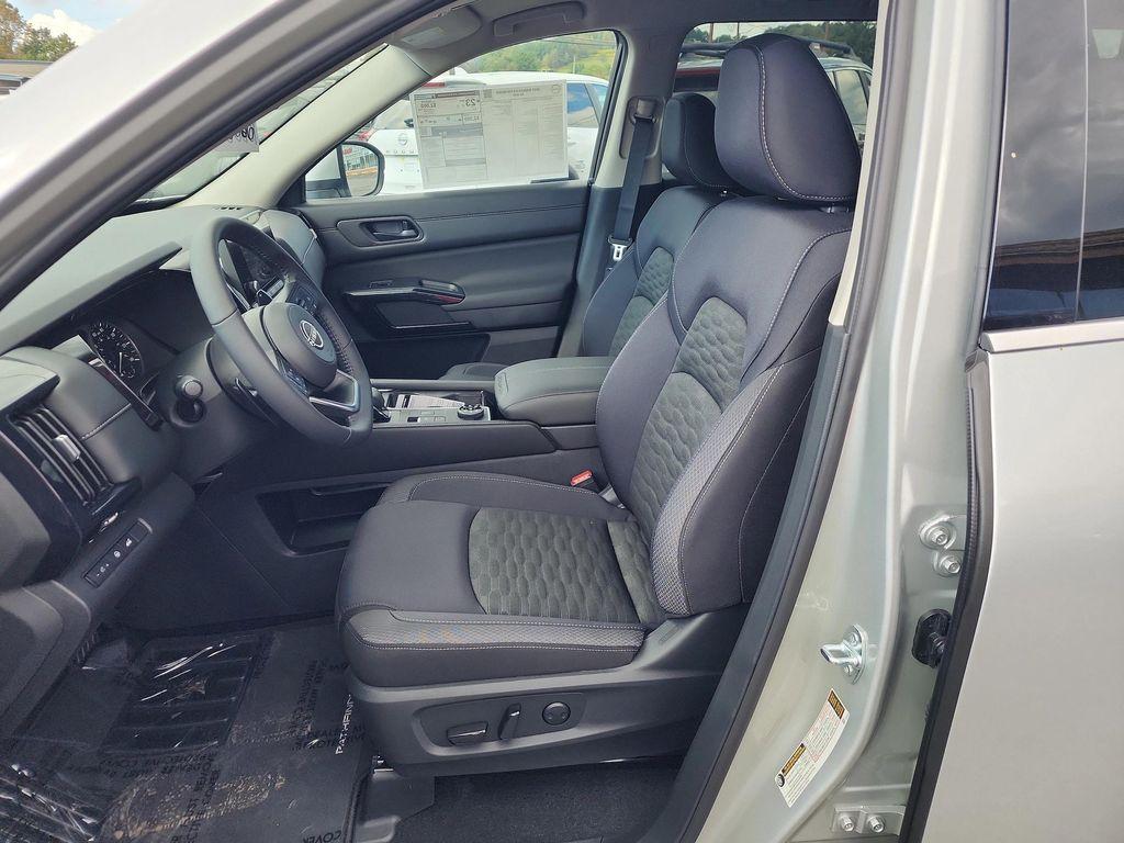 new 2025 Nissan Pathfinder car, priced at $42,365