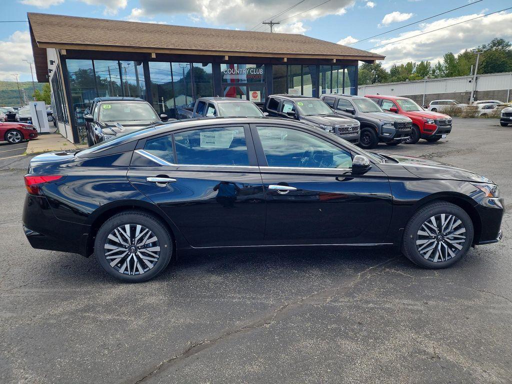 new 2025 Nissan Altima car, priced at $32,003