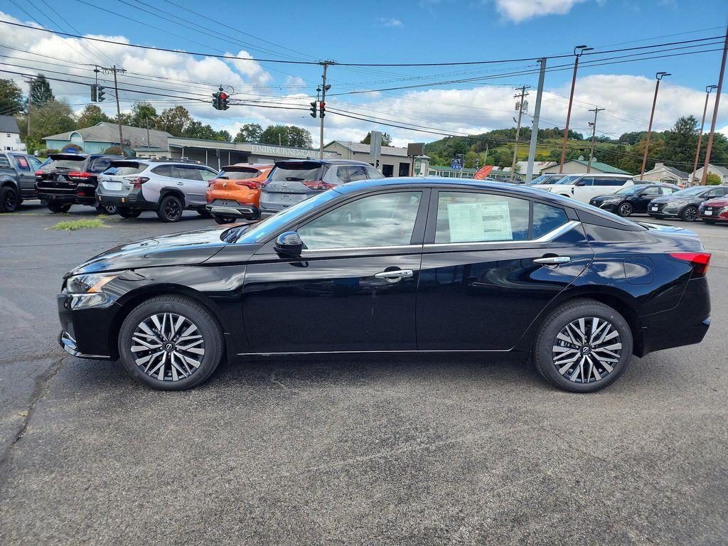 new 2025 Nissan Altima car, priced at $32,003