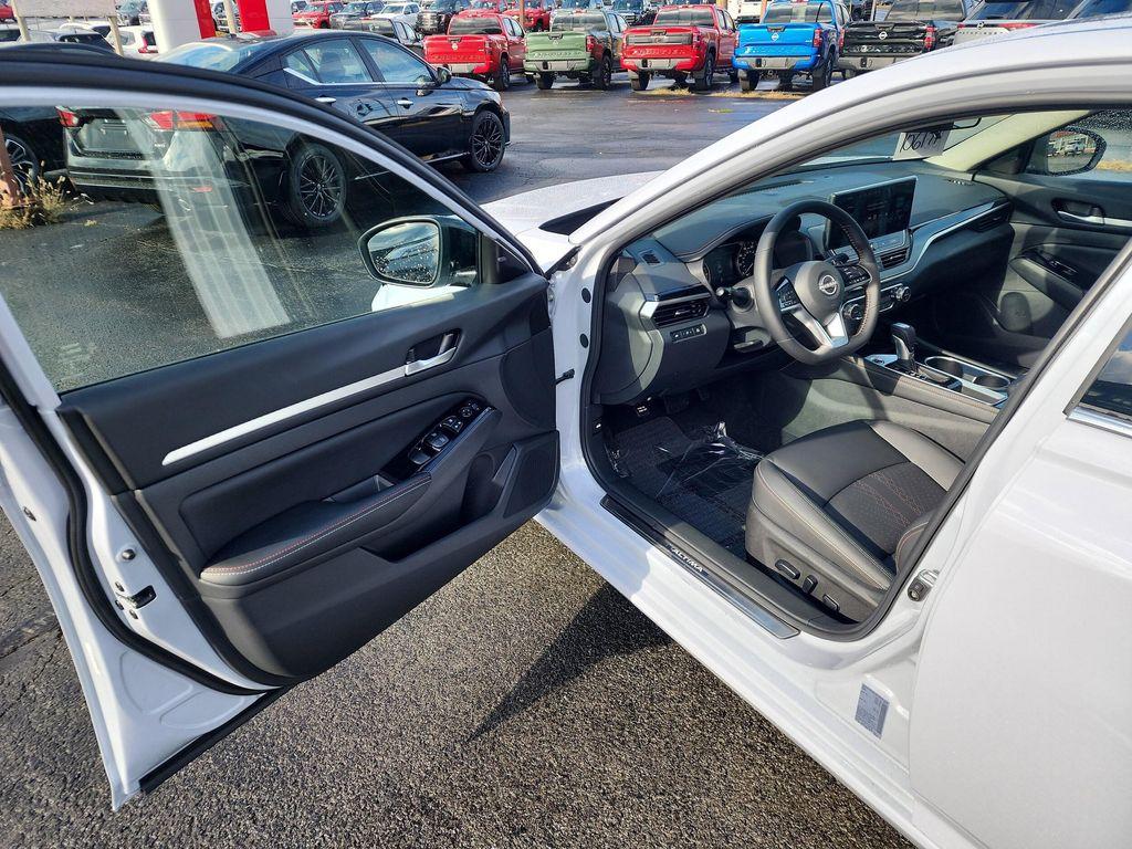 new 2025 Nissan Altima car, priced at $32,826