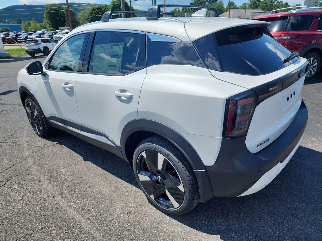 new 2025 Nissan Kicks car, priced at $29,535