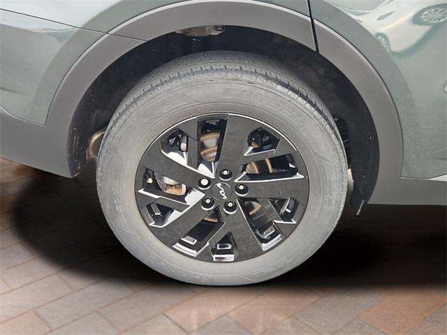 used 2023 Kia Sorento car, priced at $25,611