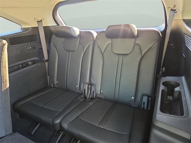 new 2026 Kia Sorento car, priced at $38,265