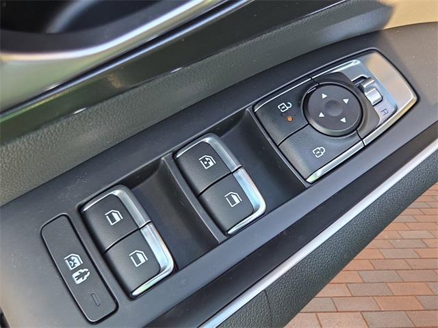 new 2026 Kia Sorento car, priced at $38,265