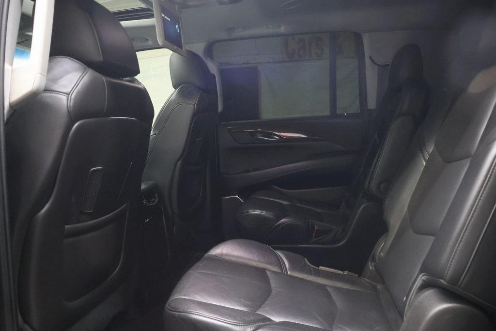 used 2015 Cadillac Escalade ESV car, priced at $15,395