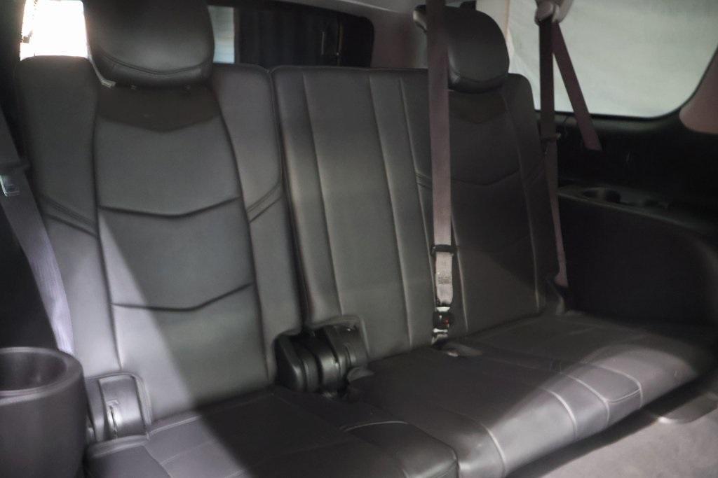 used 2015 Cadillac Escalade ESV car, priced at $15,395